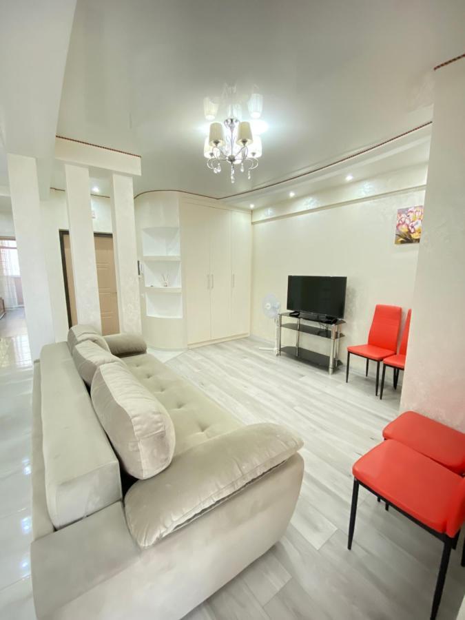 Two Bedroom Large Apartment In Kišiněv Exteriér fotografie